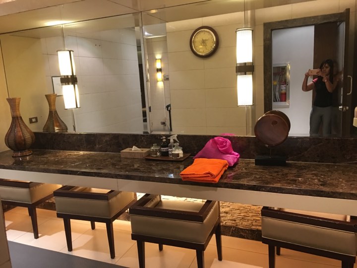 The Female Changing Area at the Manila Hotel