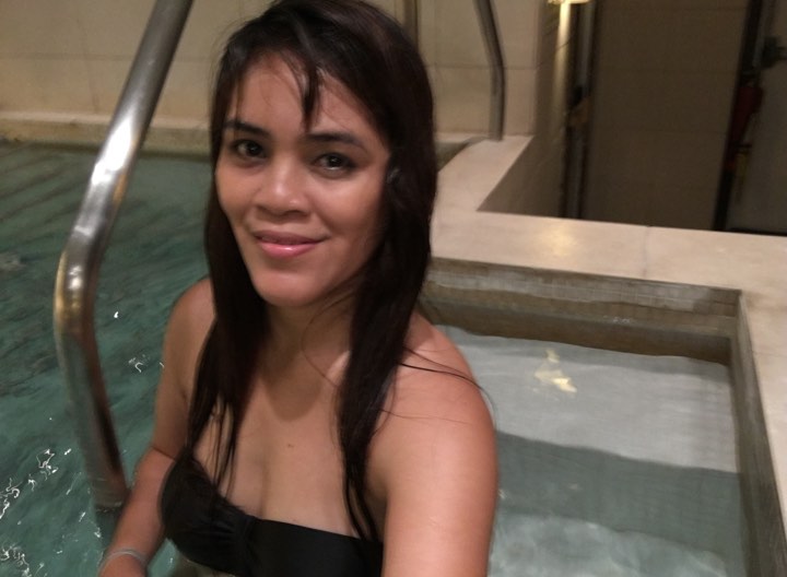 jacuzzi time at the Manila Hotel