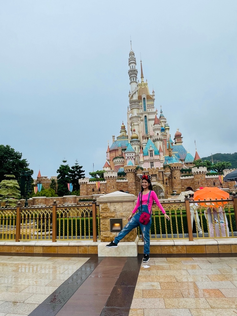 Oh, yeah!  I'm a princess and here's my castle photo , a check on my list at Hong Kong Disneyland